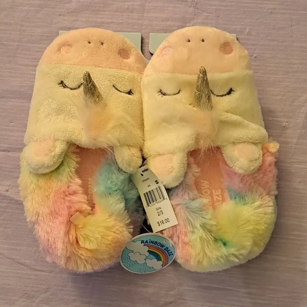 Rainbow Daze Size 2/3 Unicorn Fuzzy Slippers